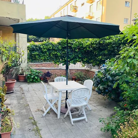 Baz-House Roma San Paolo-2