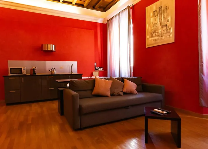 Barberini Apt close to Fontana di Trevi